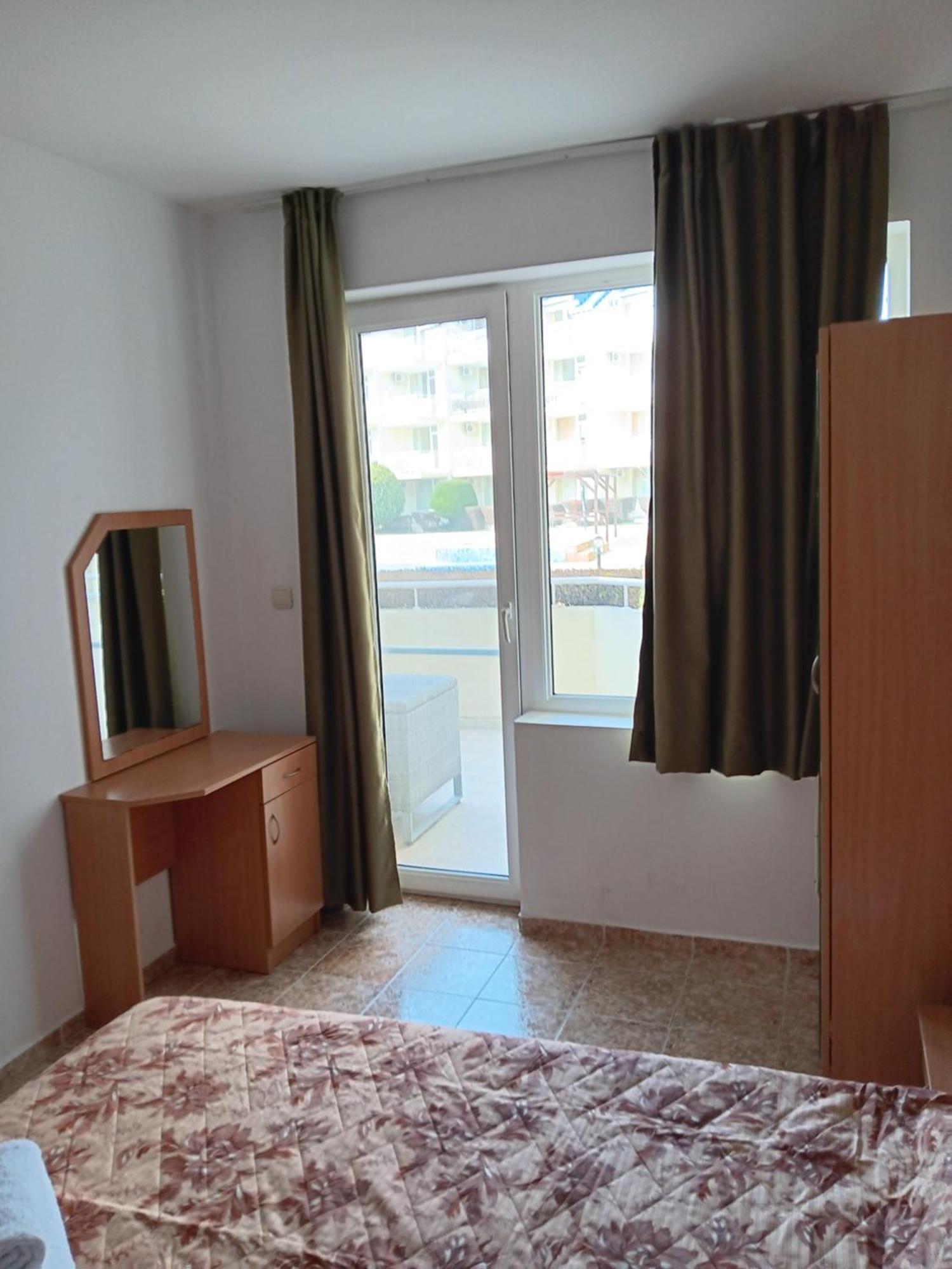 Aparthotel Rutland Bay Ravda Esterno foto